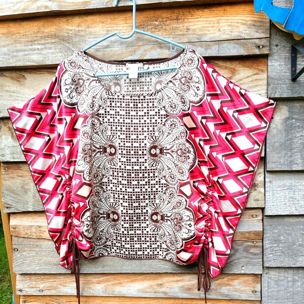 √SALE $8.√ Free 2 Luv Women's Top Butterfly Sleeves W/Drawstring size 1X EUC
